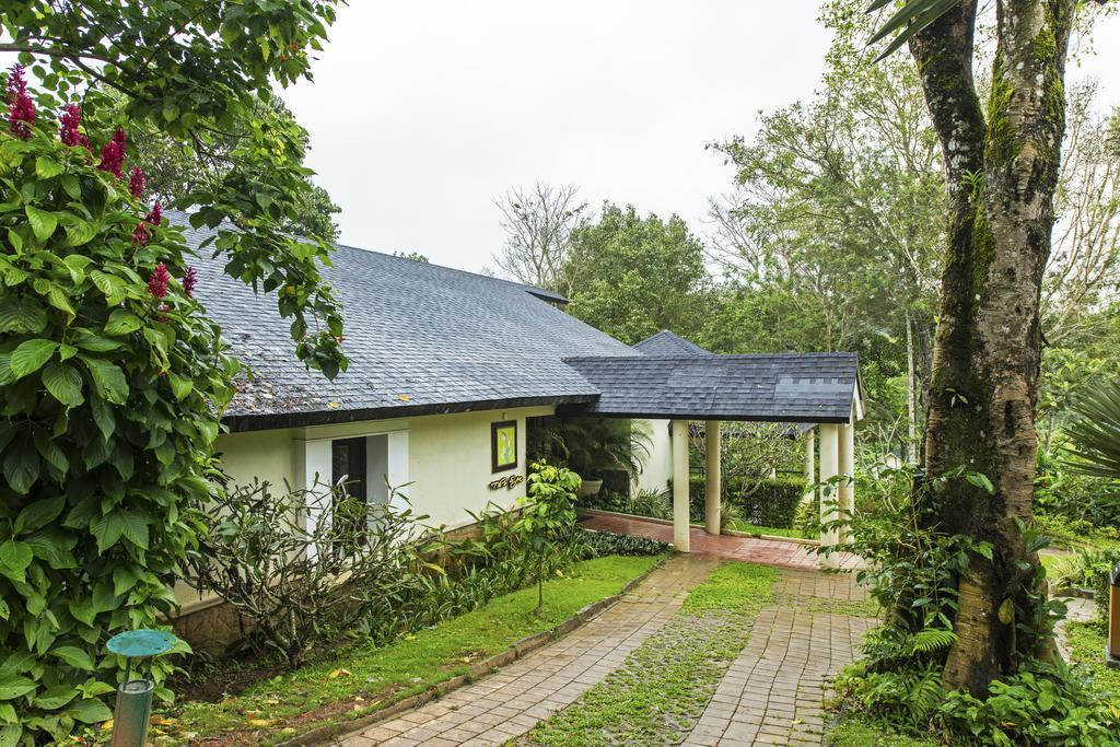 The Windflower Resort & Spa, Coorg Suntikoppa Exterior foto