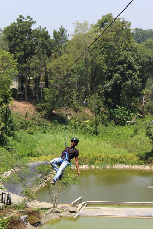 The Windflower Resort & Spa, Coorg Suntikoppa Exterior foto